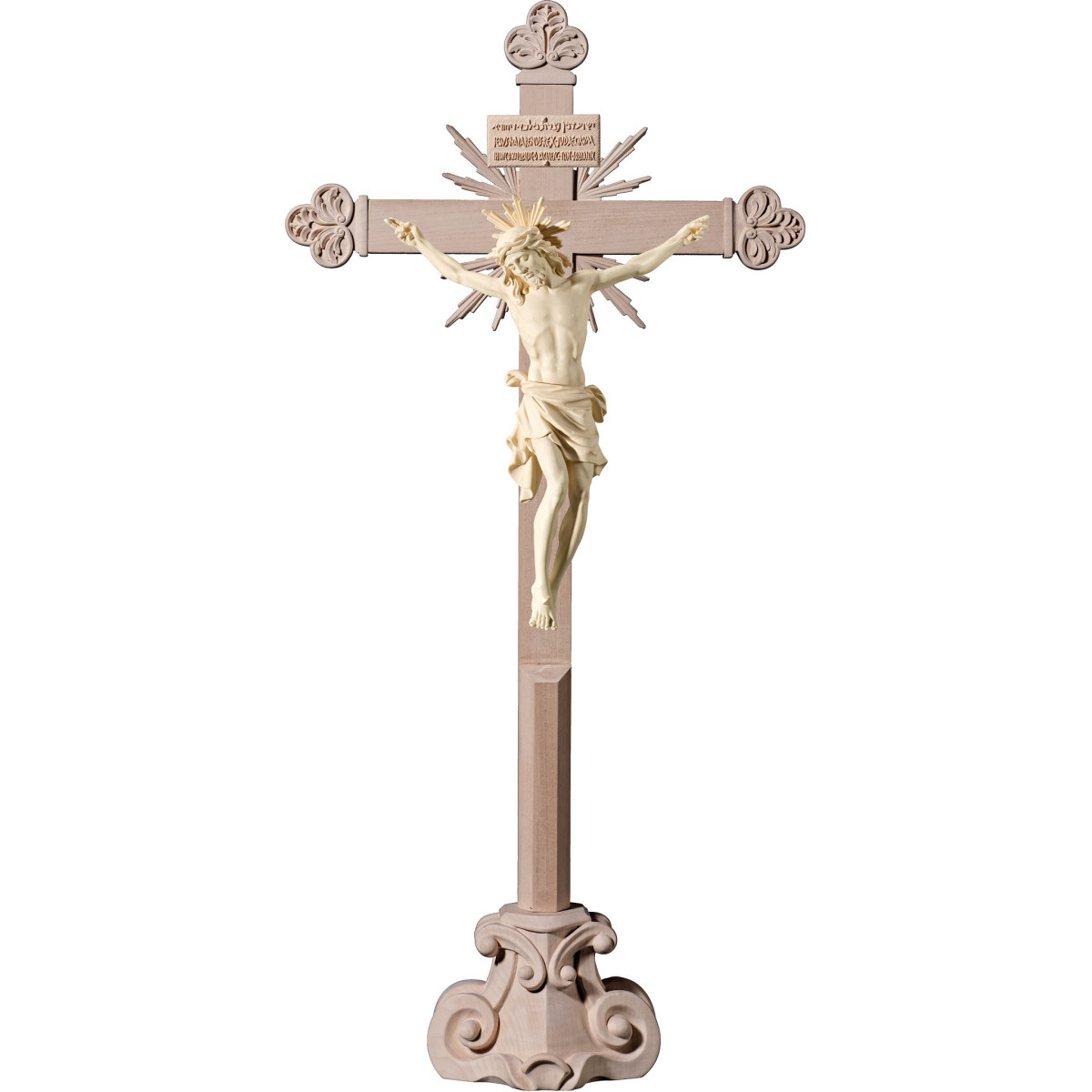 Cristo Pisa en cruz barroca con rayos en peana y Titulus Crucis en hebreo - latín - griego